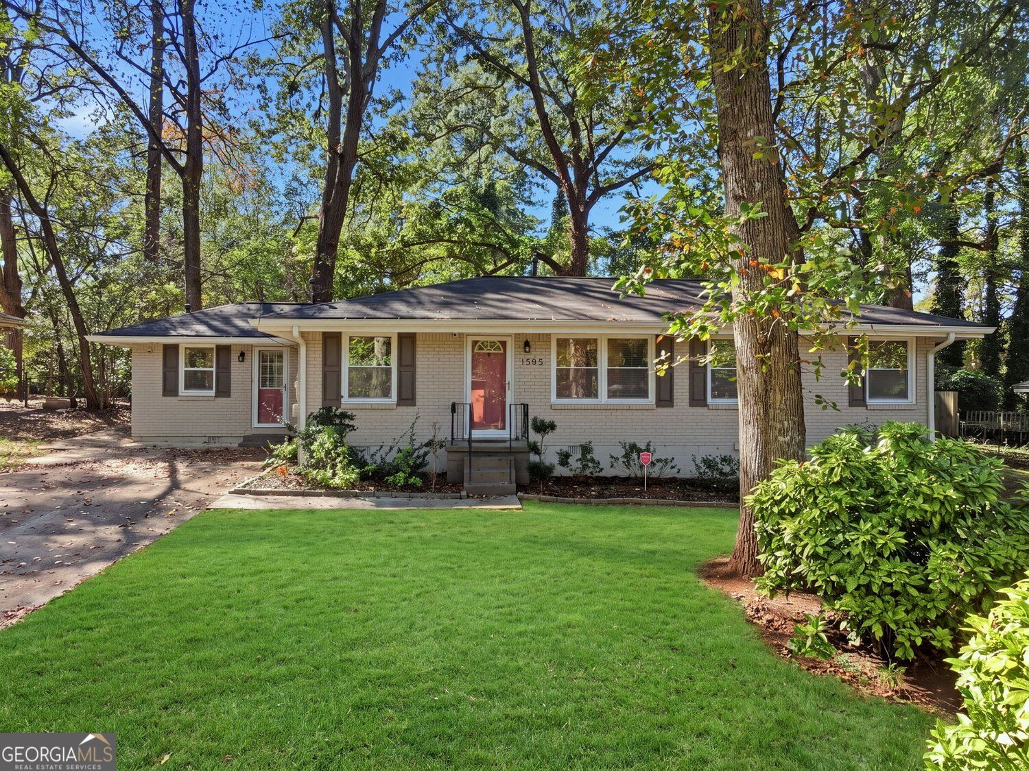 1395 Dennis Drive, Decatur, GA 30032