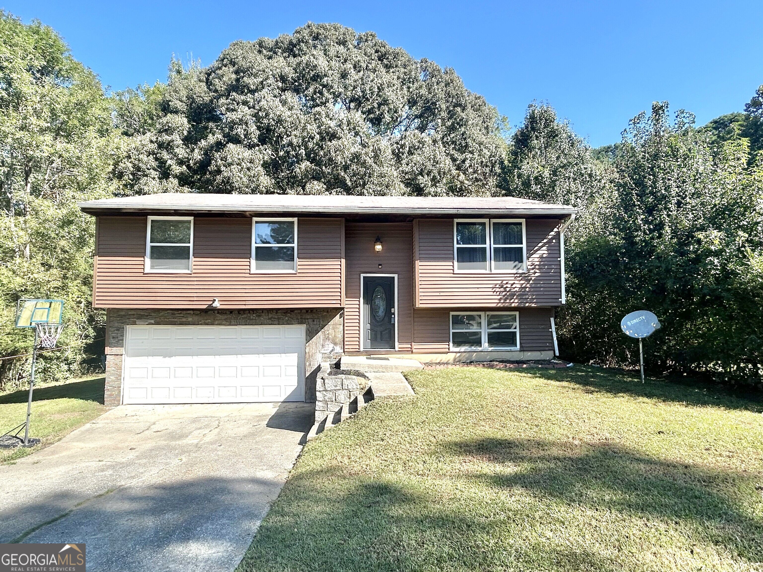 2877 SW Woodburn Ct SW — photo