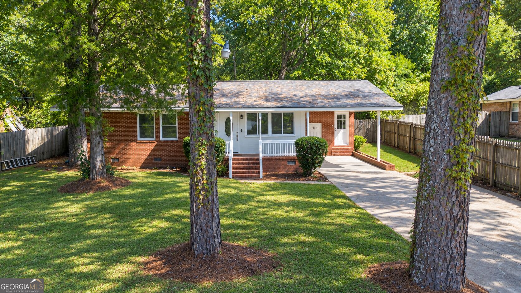 2525 Willis Ct — photo