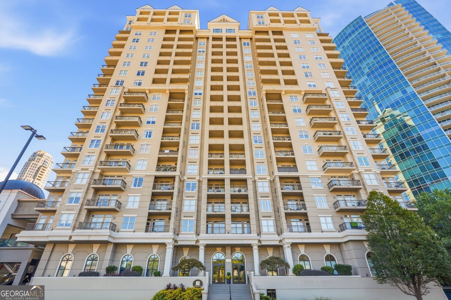 3334 Peachtree Rd NE Unit 1704 — photo