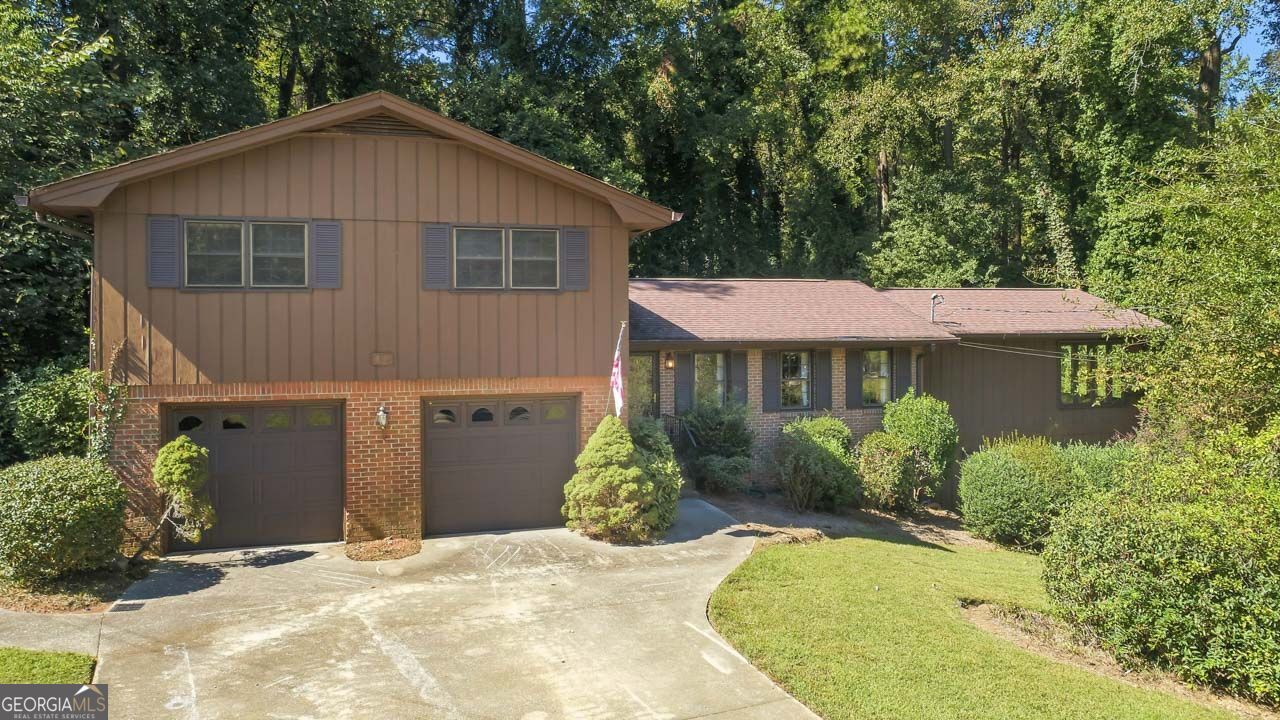 313 Nancy Ct SW — photo