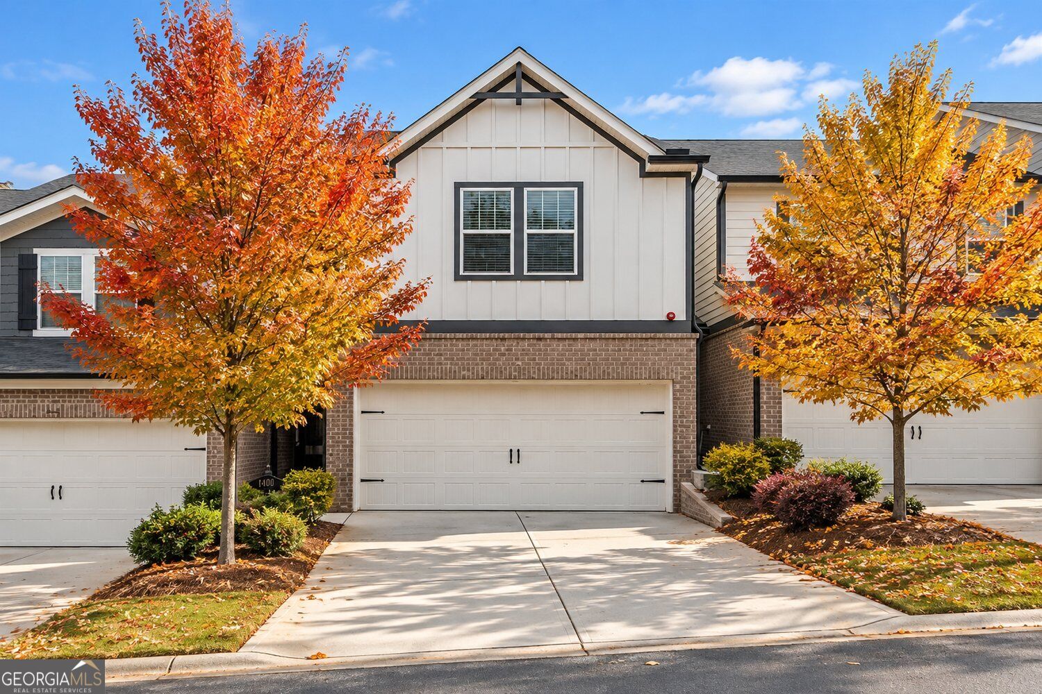 1402 Vayda Ct — photo
