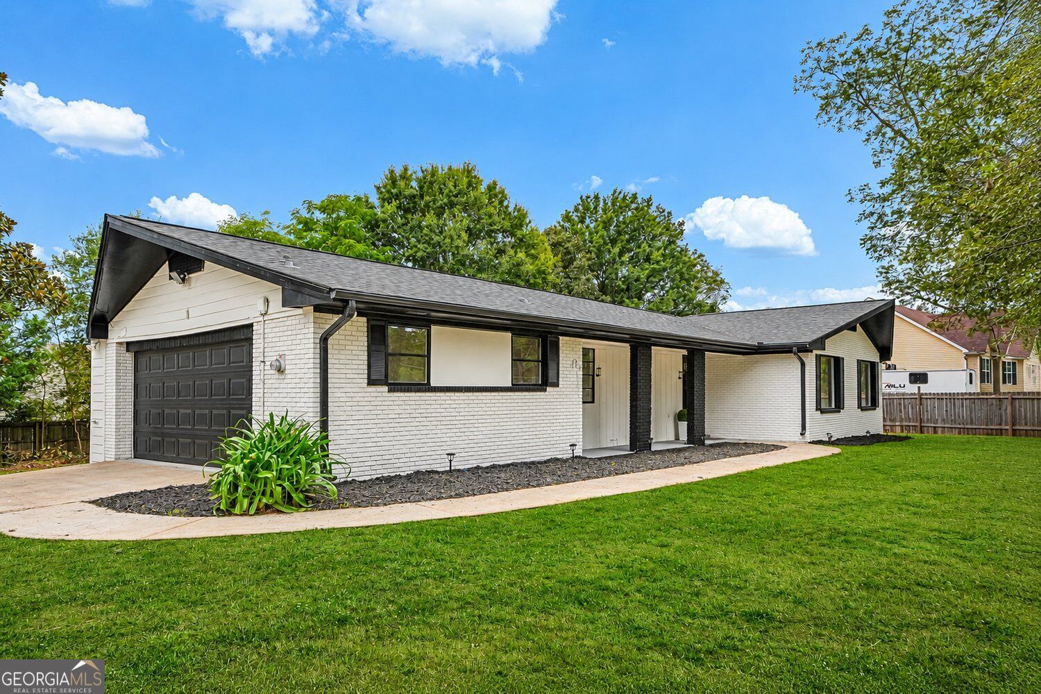 2521 Fairview Rd — photo