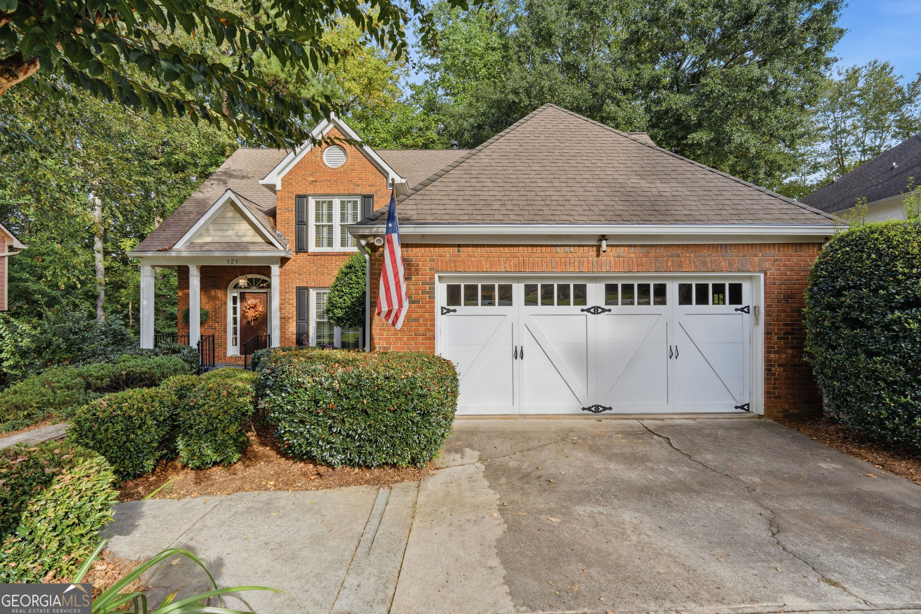 121 Red Oak Ln — photo