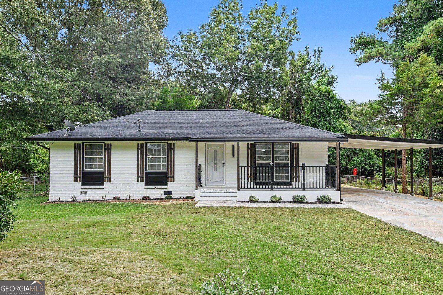 2676 Beacon Dr — photo