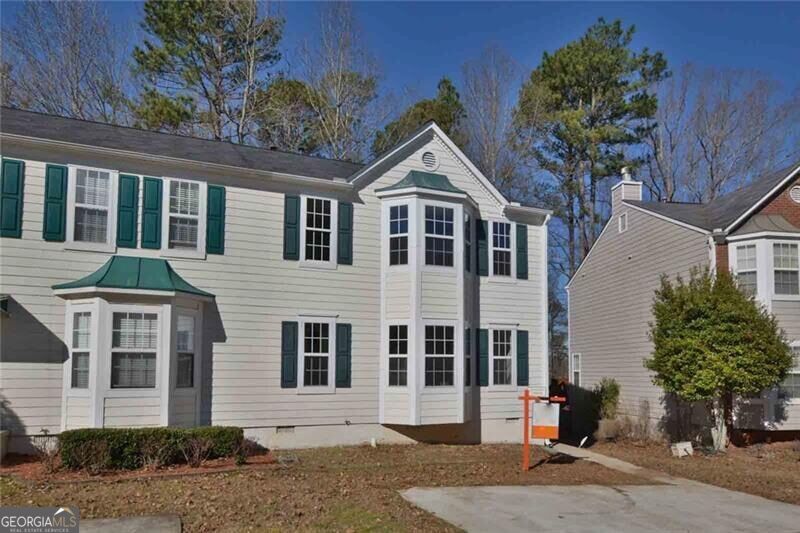 1281 Pointe Dr — photo