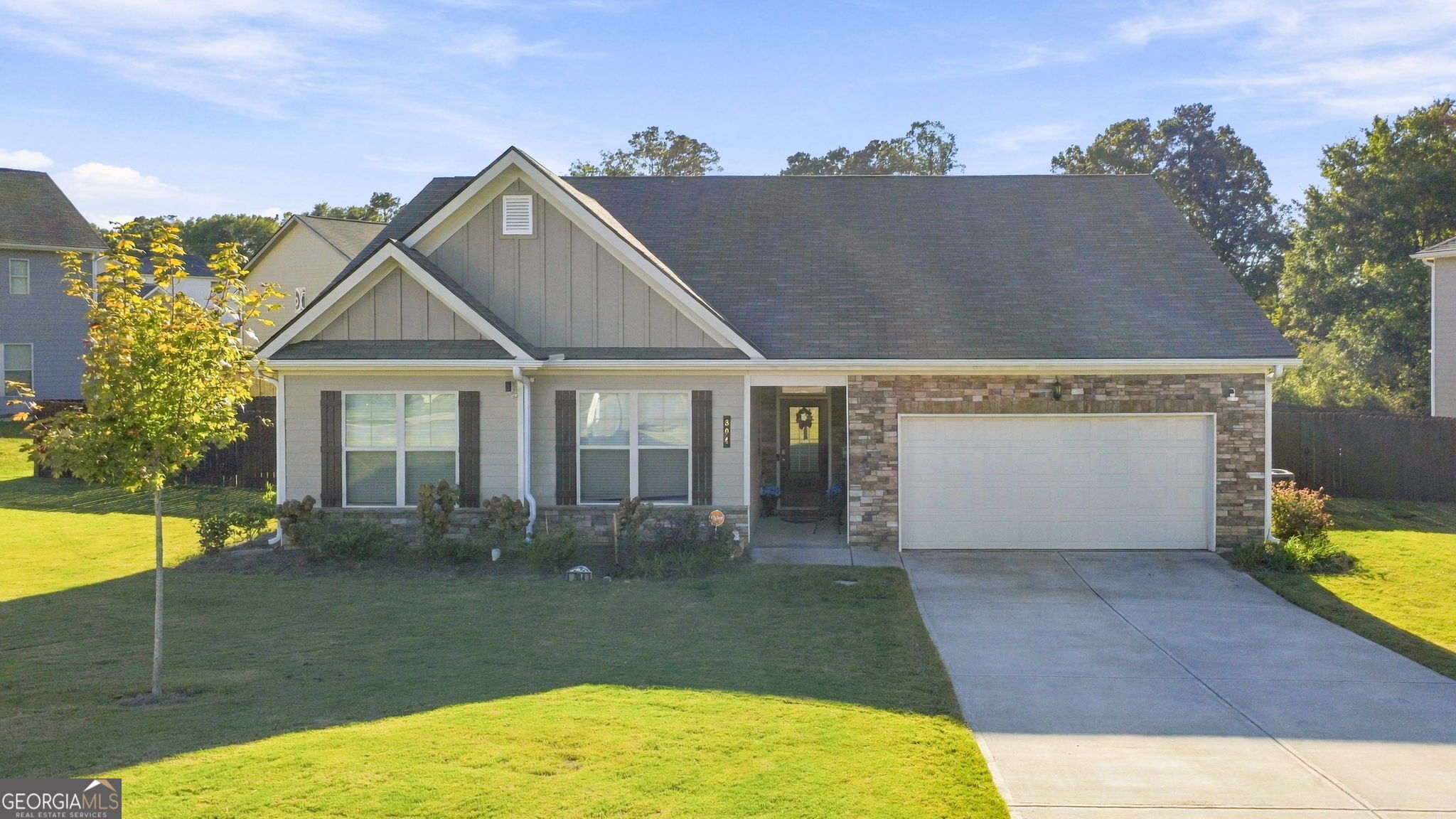 304 Crowley Dr — photo