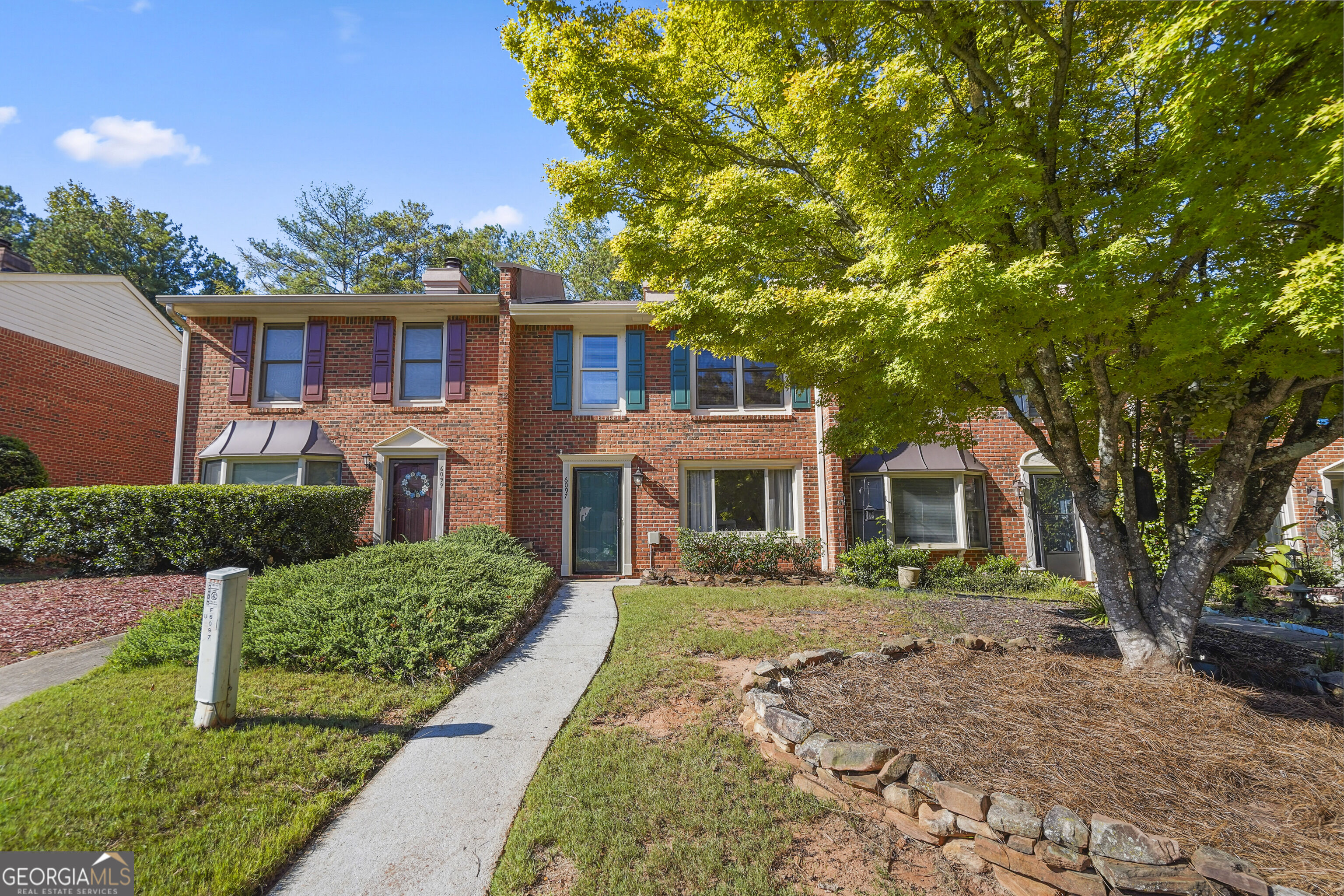 6097 Queen Anne Ct — photo