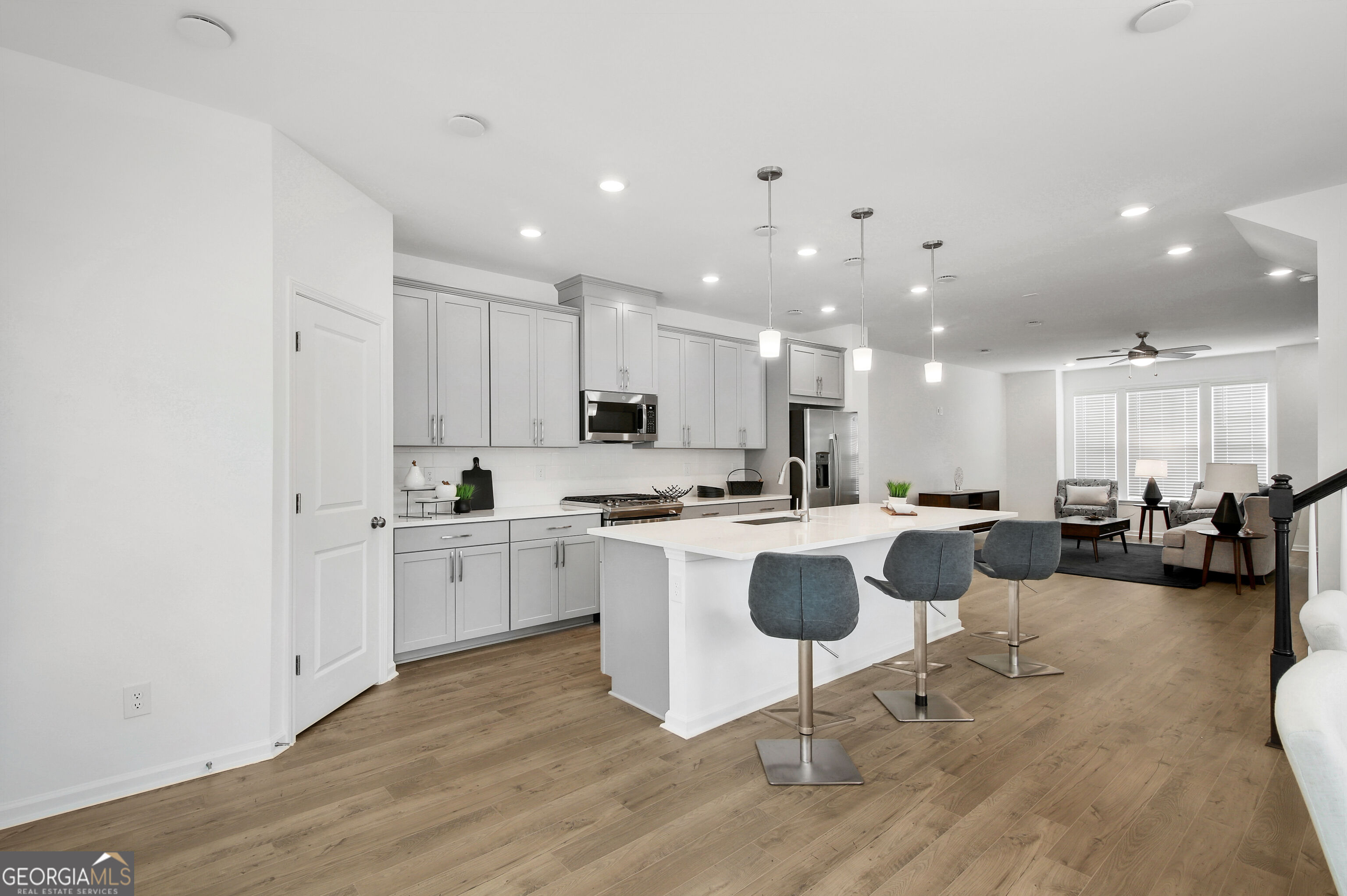1576 Halstead Pl Unit 1576 — photo