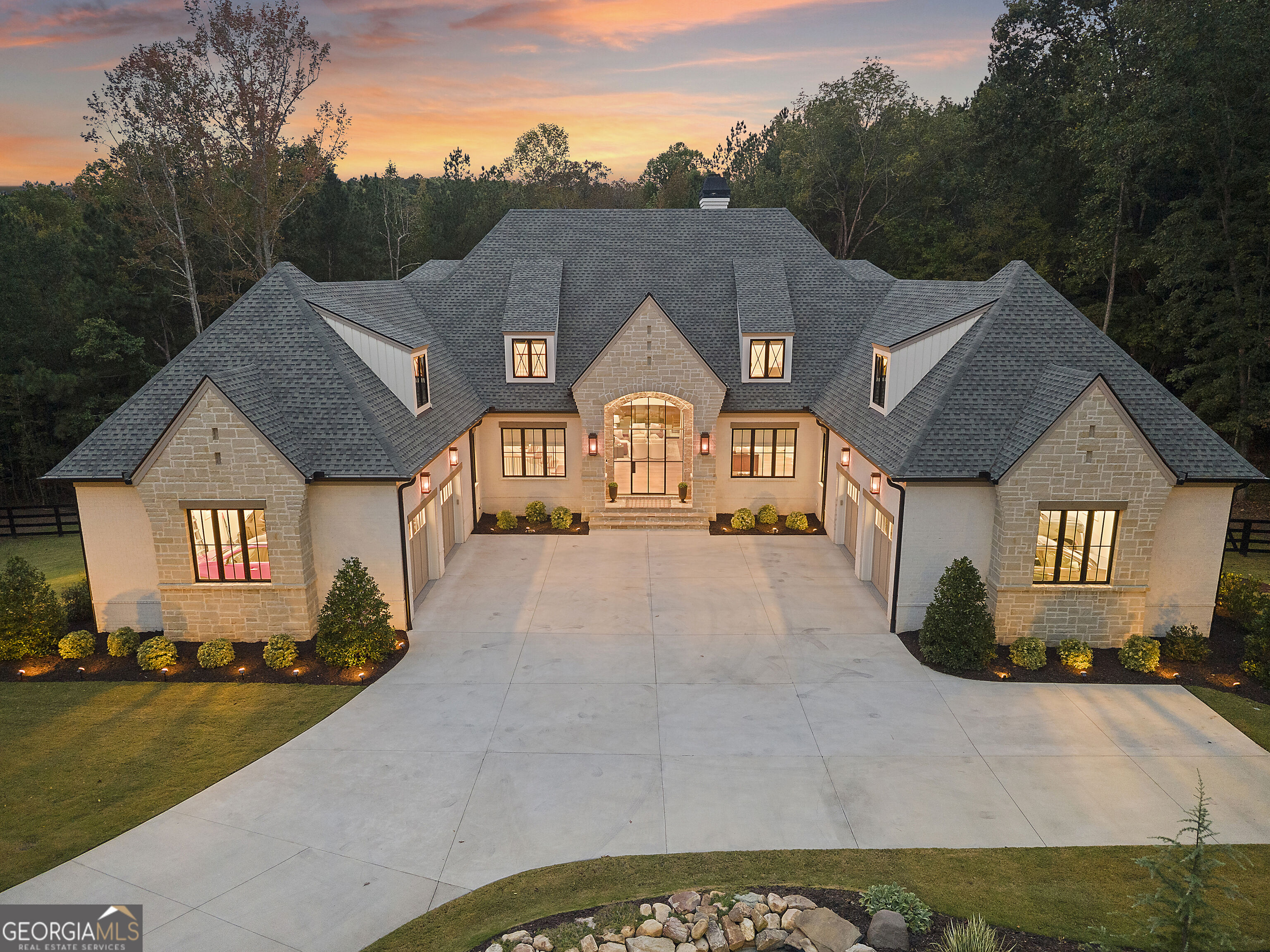 10235 Cedar Ridge Dr — photo