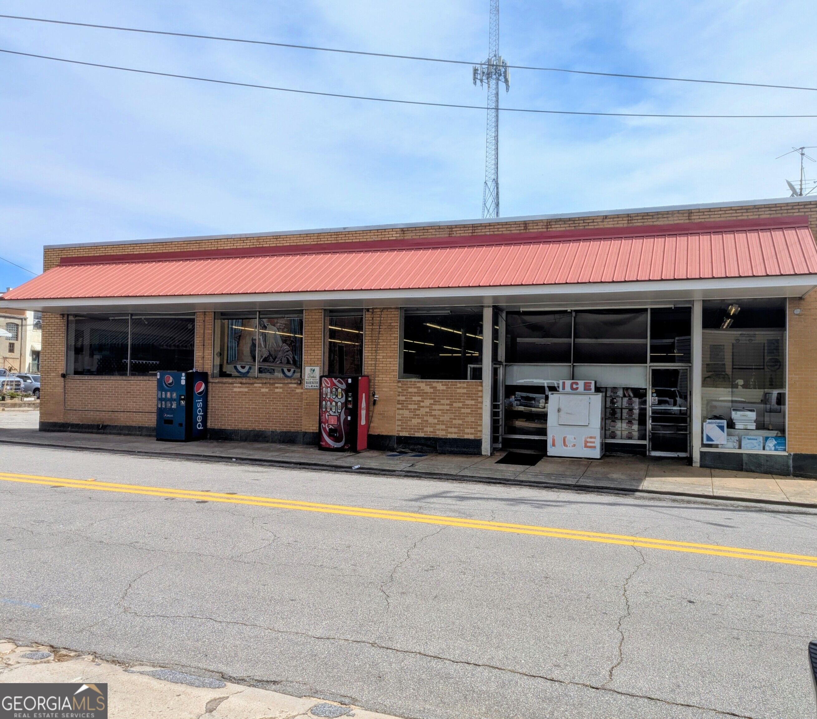 115 Spring, Washington, GA 30673 — photo 2