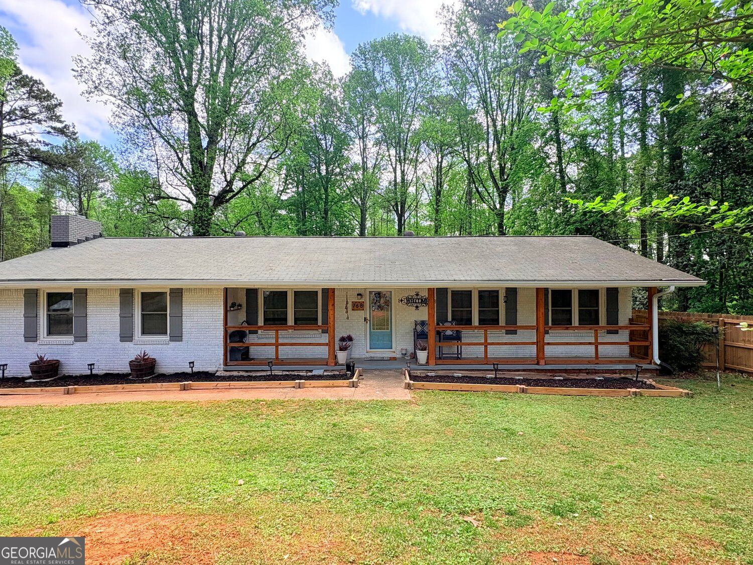 768 Swan Lake Rd — photo