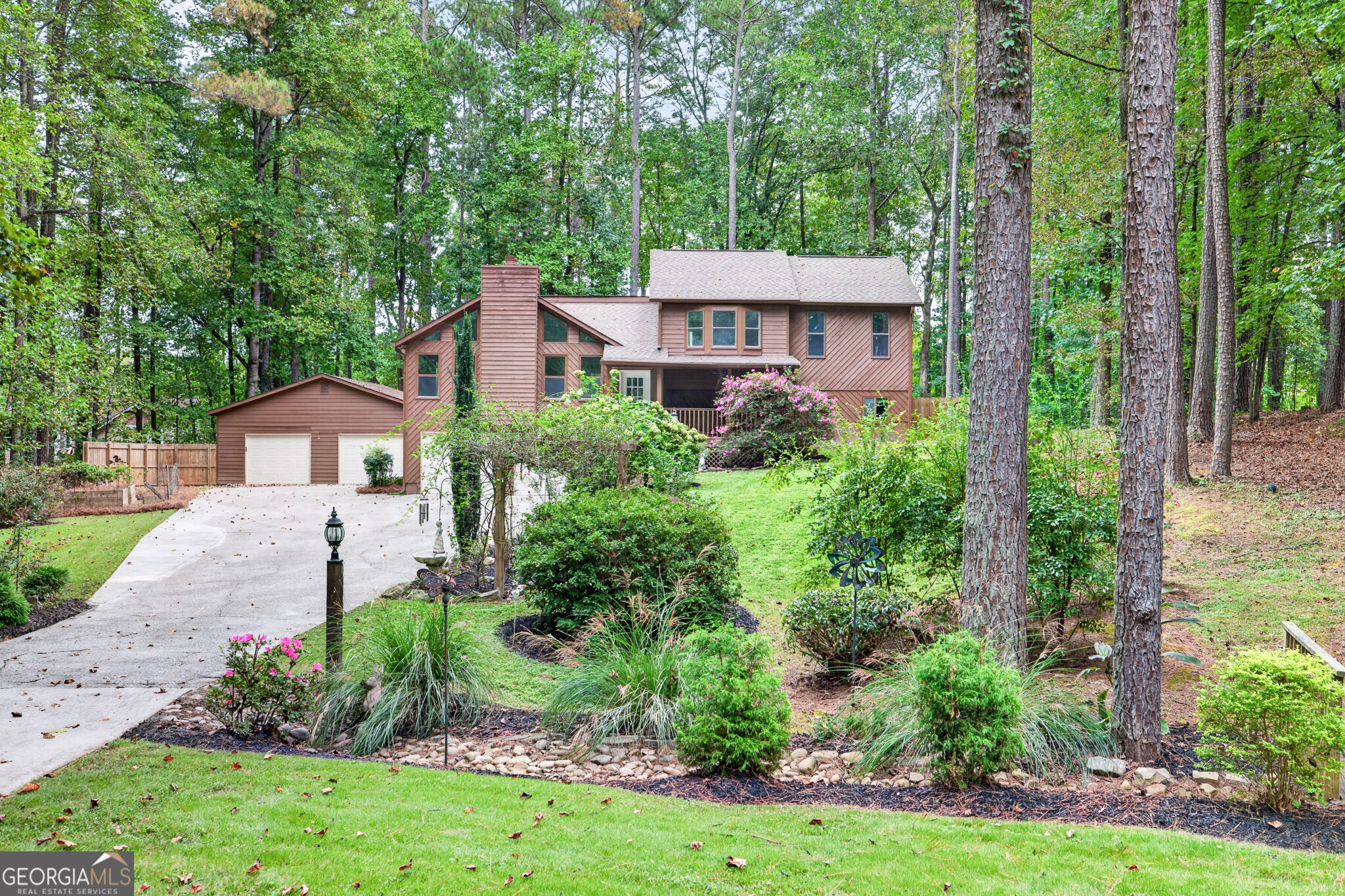 3570 Daylon Dr — photo