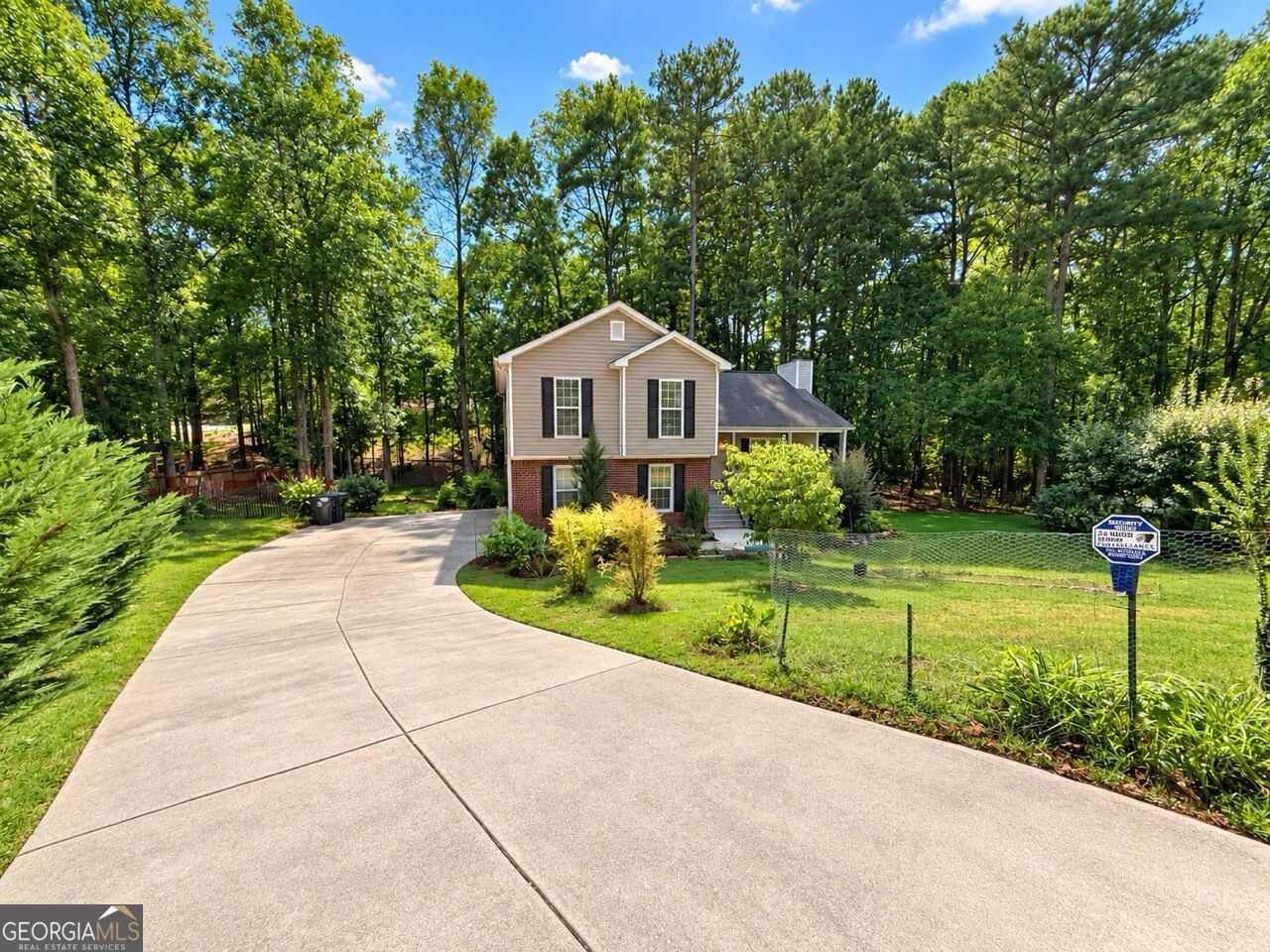 2275 Fortune Dr — photo