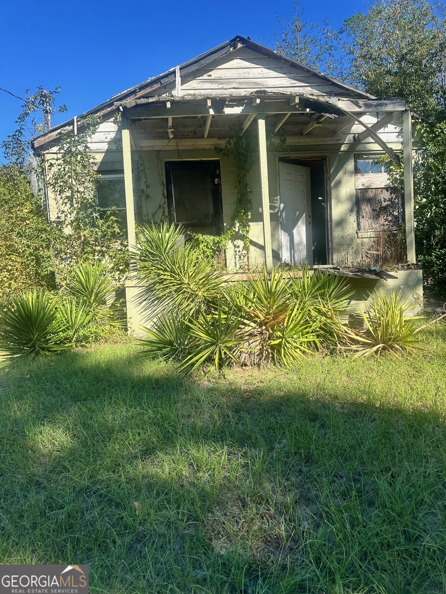 1031 Chestney St — photo