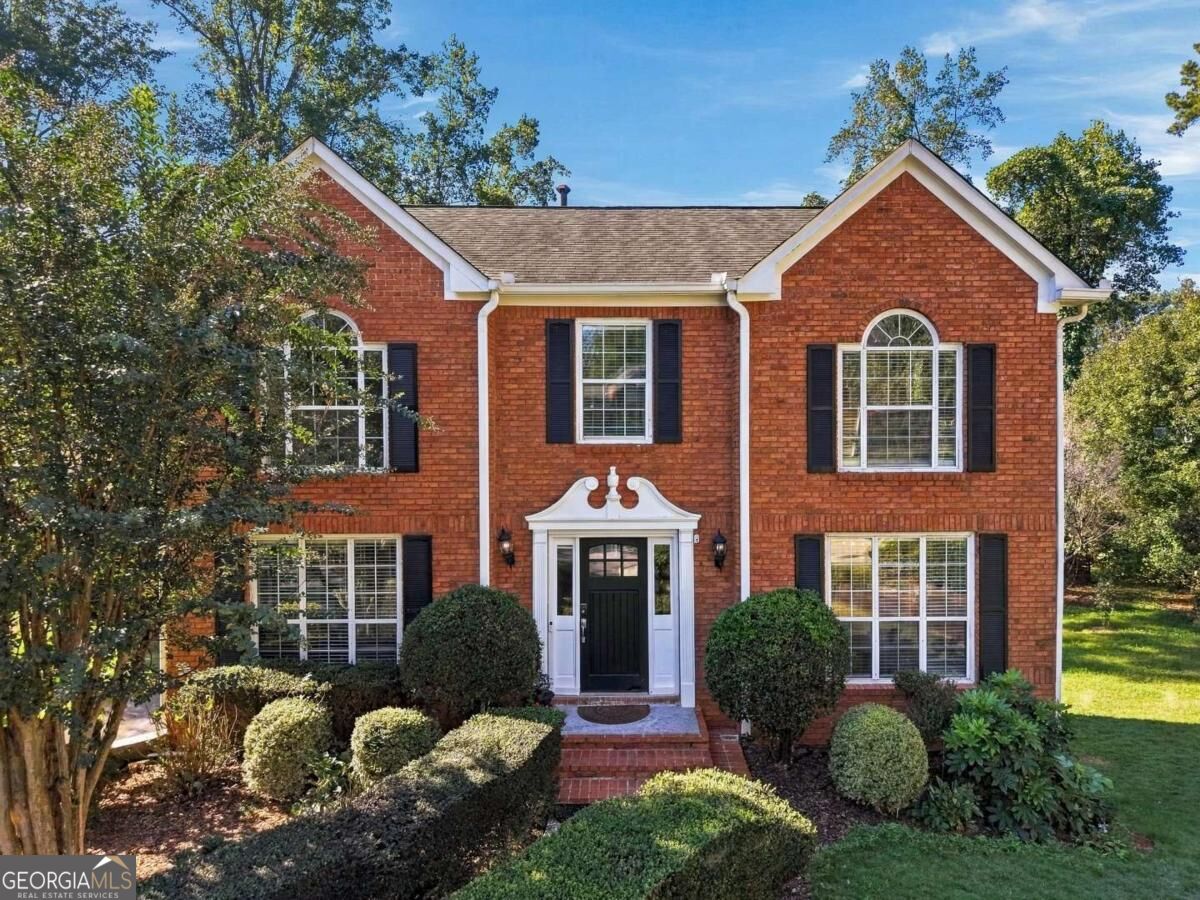 690 Ruxbury Ct — photo