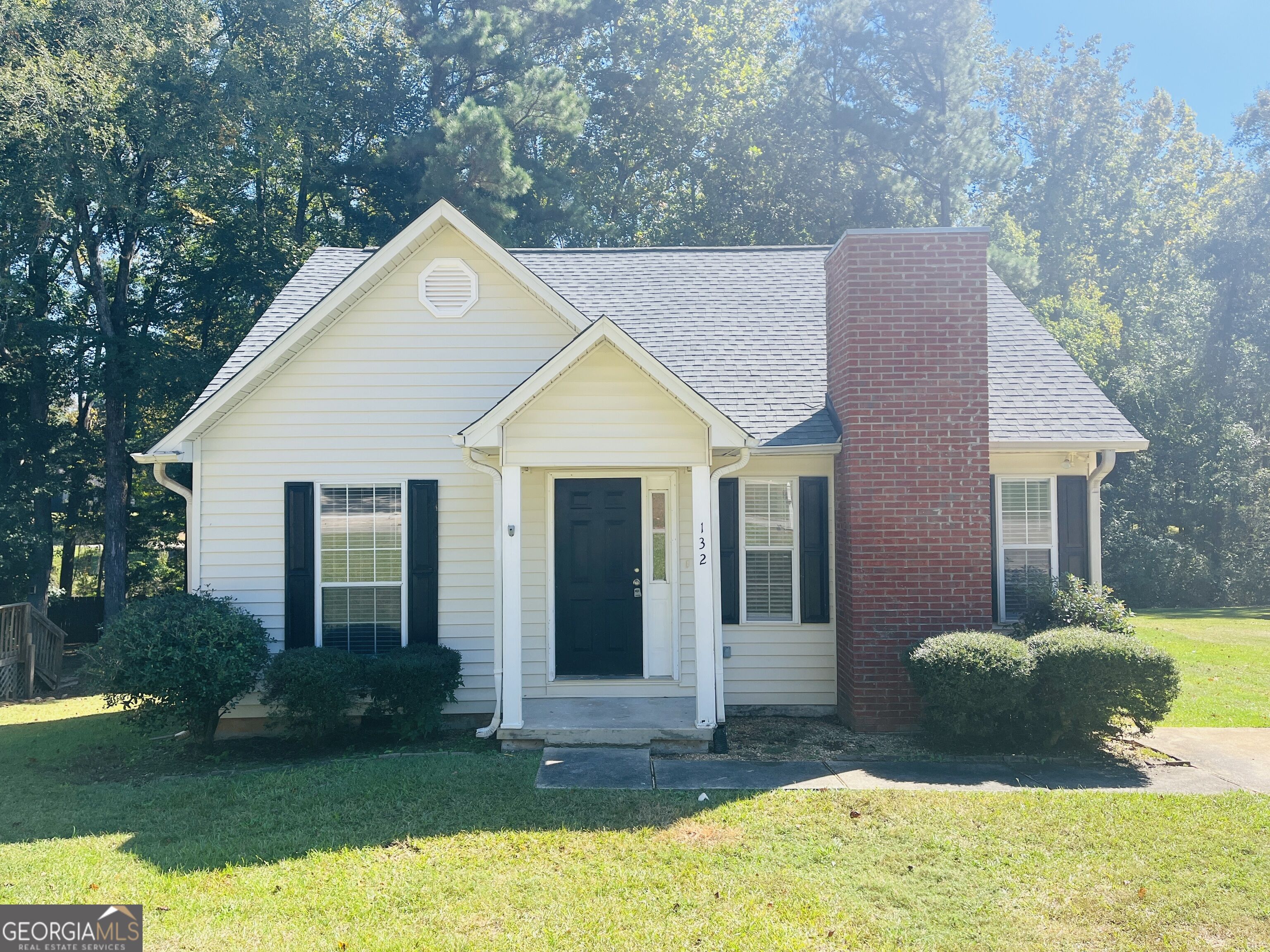 132 Ridgefield Dr — photo