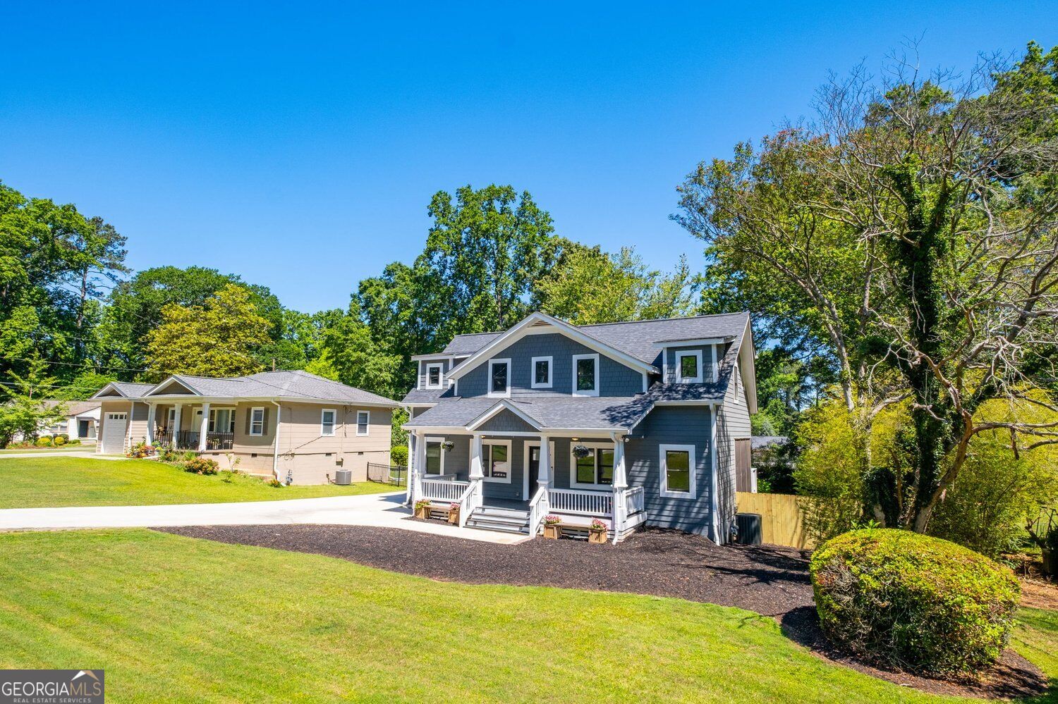 2260 Wallace Dr — photo