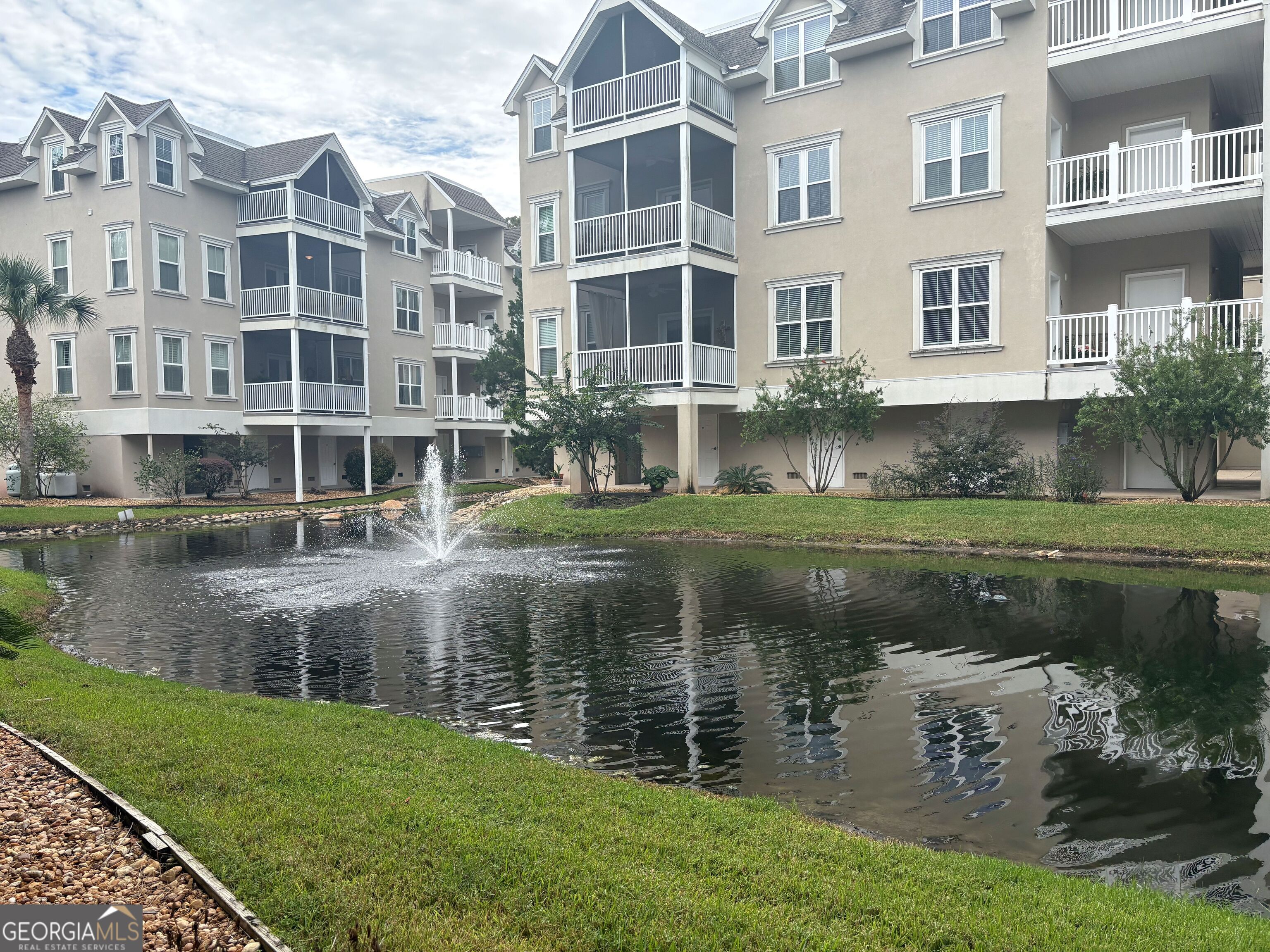 120 Shady Brook Cir Unit 300 — photo