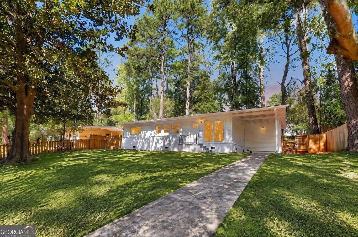 3726 Larkspur Ter — photo