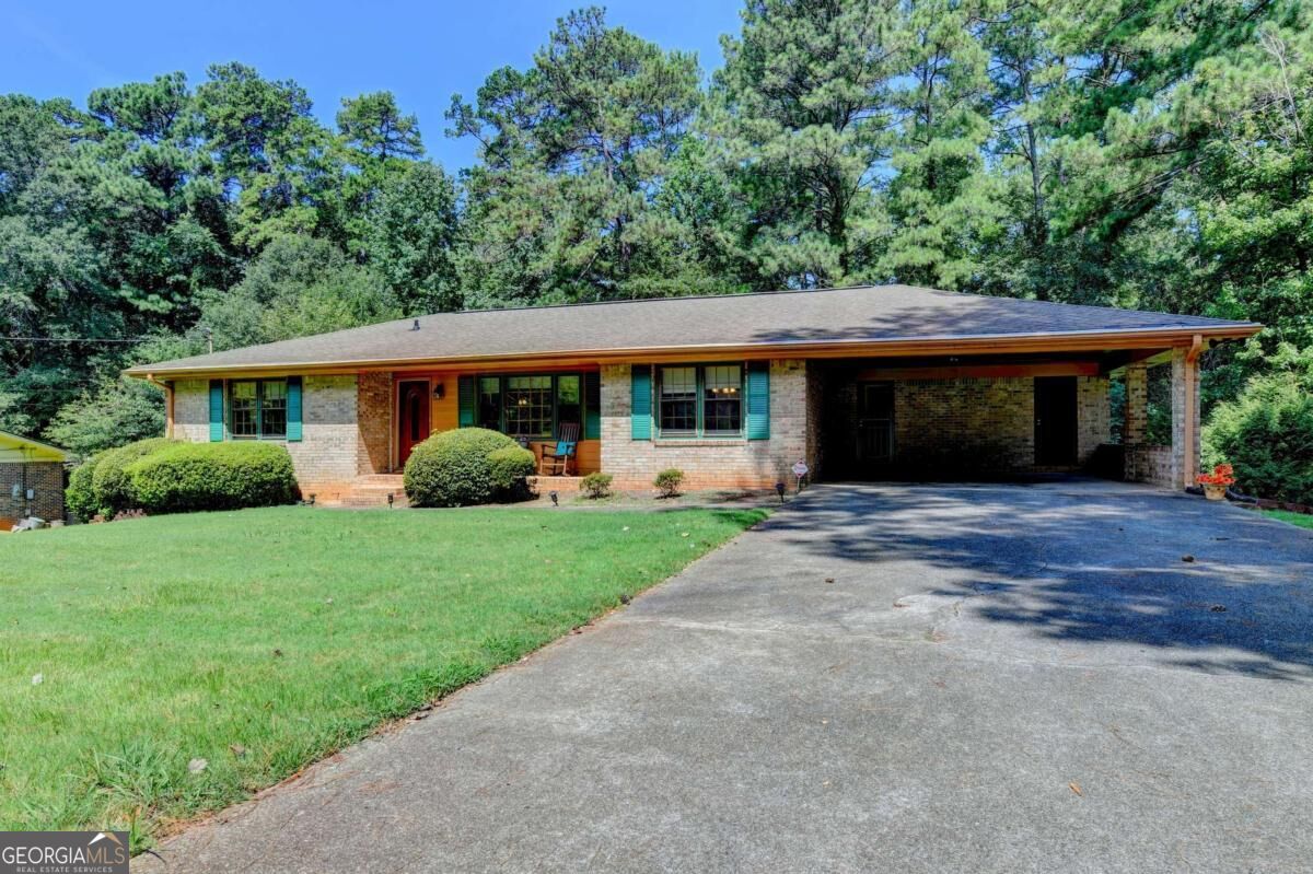 4061 Whispering Forest Ct SW — photo