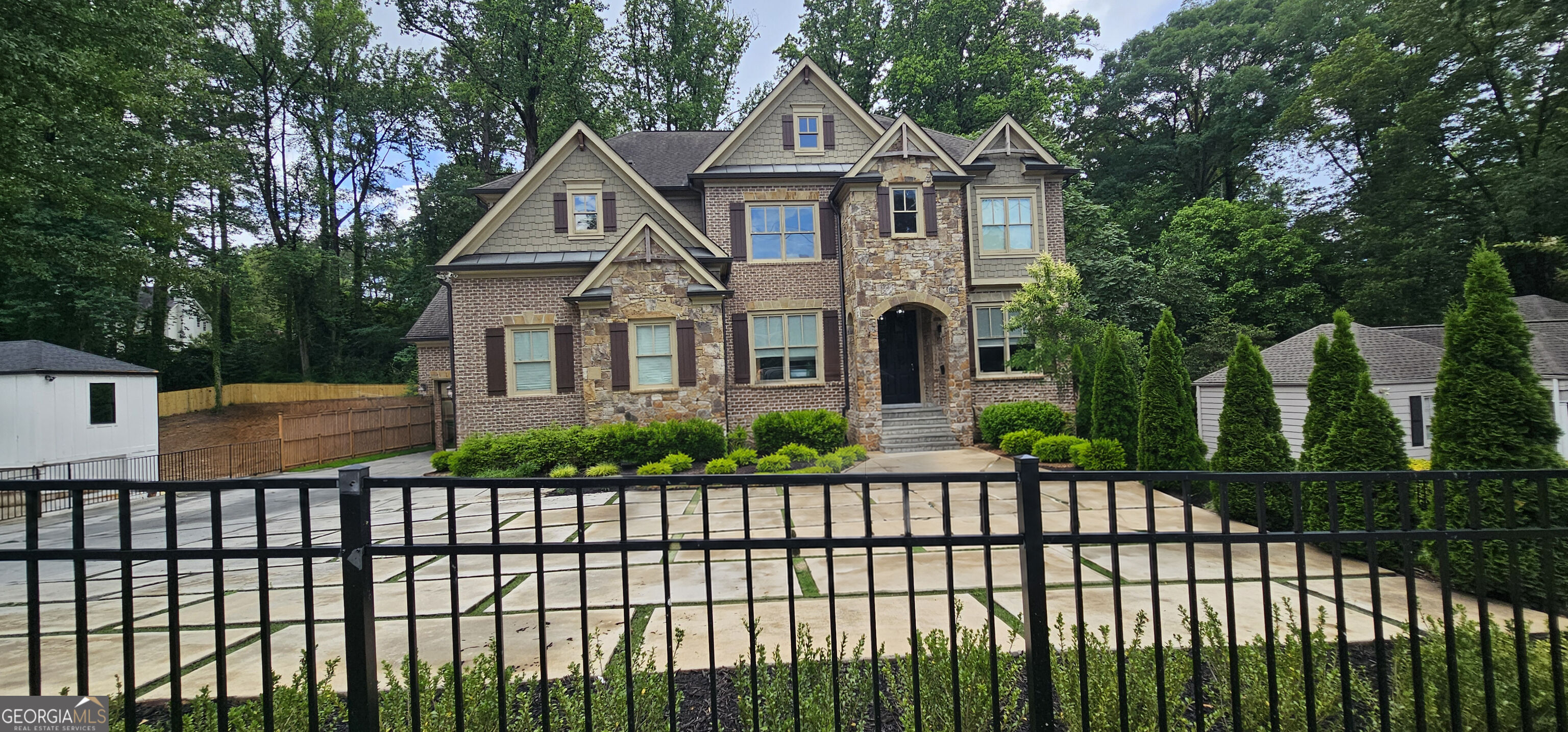 2110 E Roxboro Road NE, Atlanta, GA 30324 — photo 2
