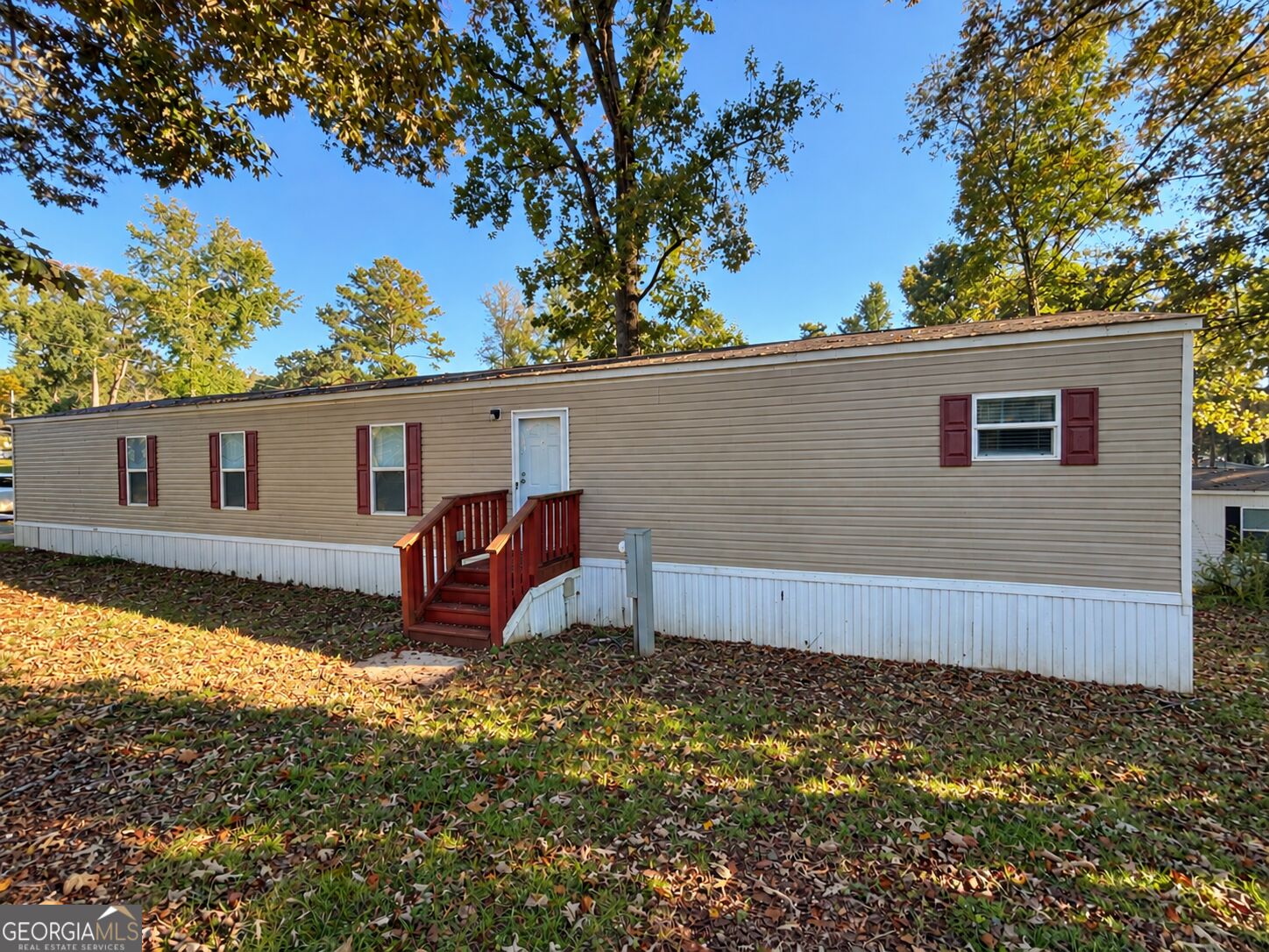 215 Skyline Dr — photo