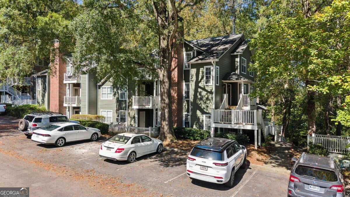 2178 River Heights Ct SE — photo