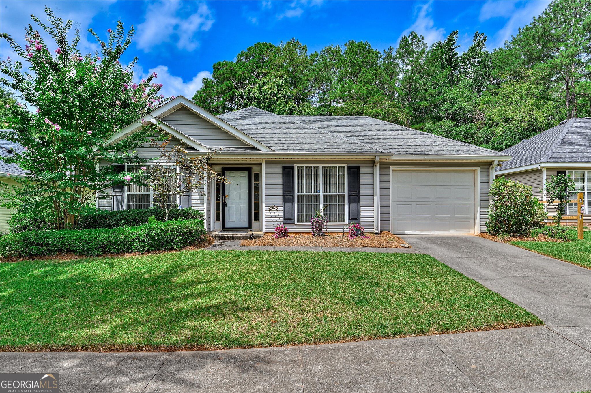 124 Oakland Dr — photo