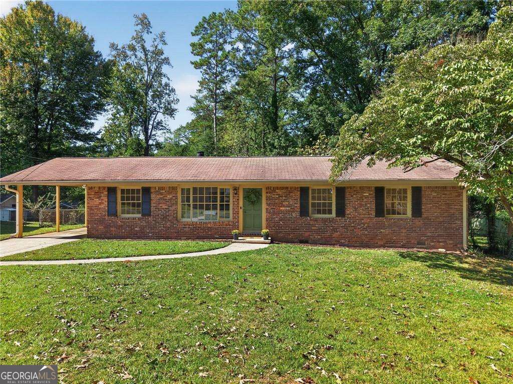 968 Seville Dr — photo
