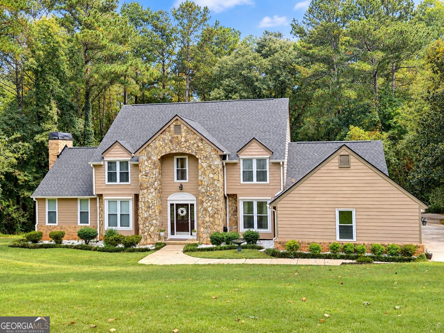 1208 Milford Forest Dr SW — photo
