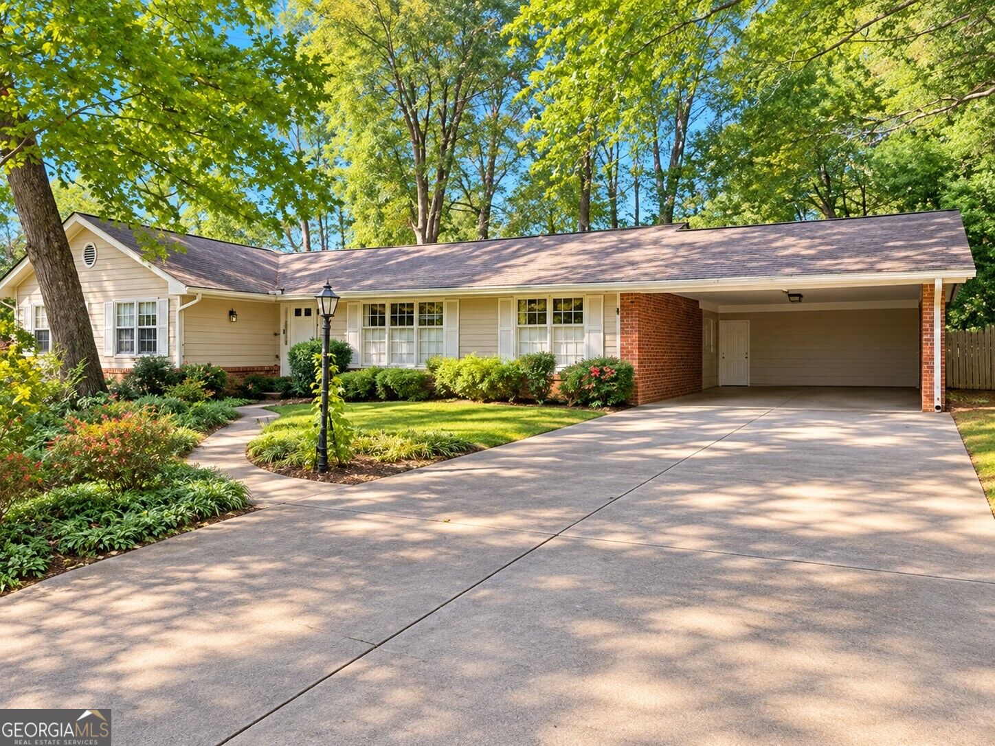 2970 Randolph Rd NE — photo