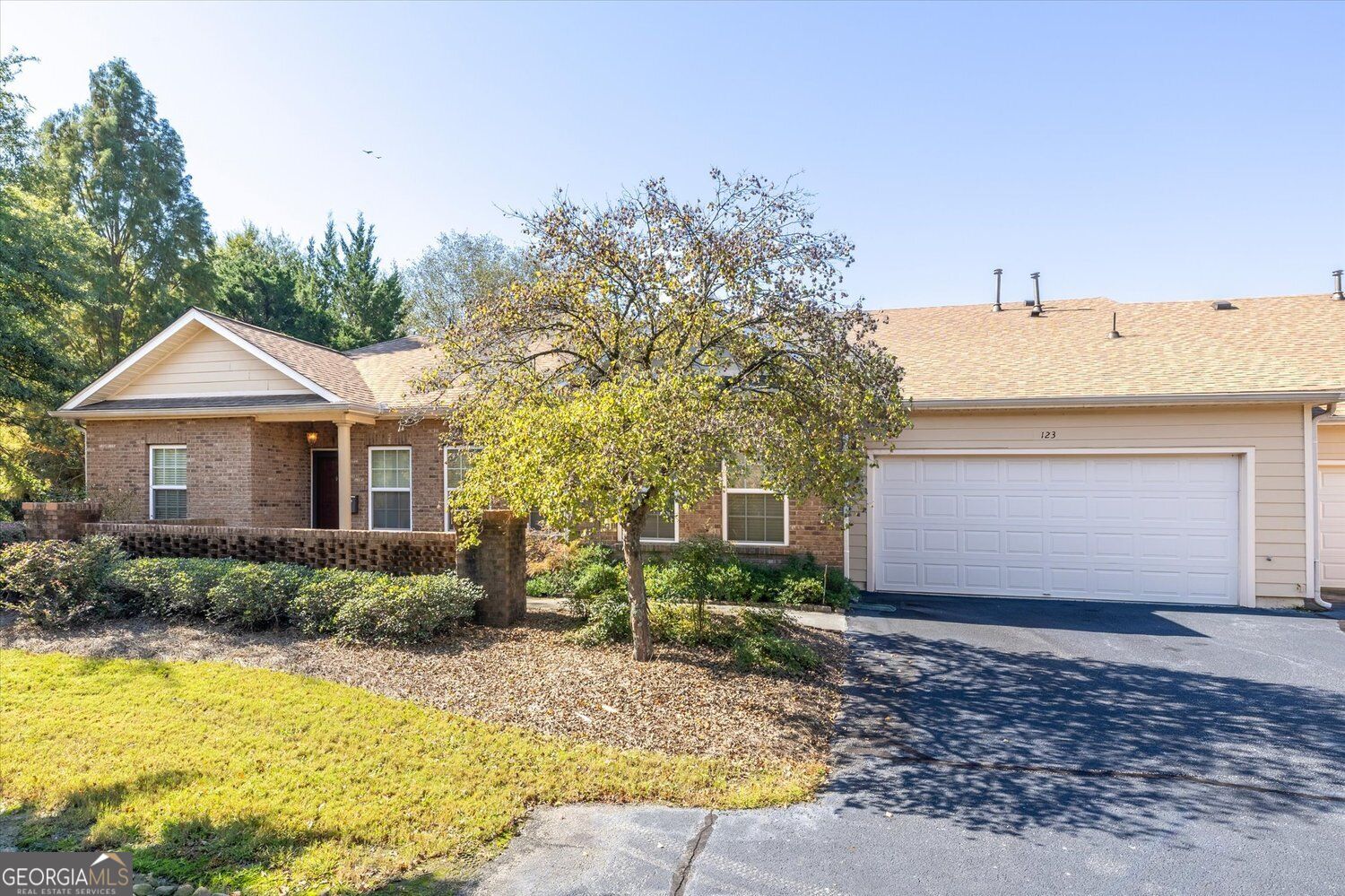 123 Villa Park Cir — photo