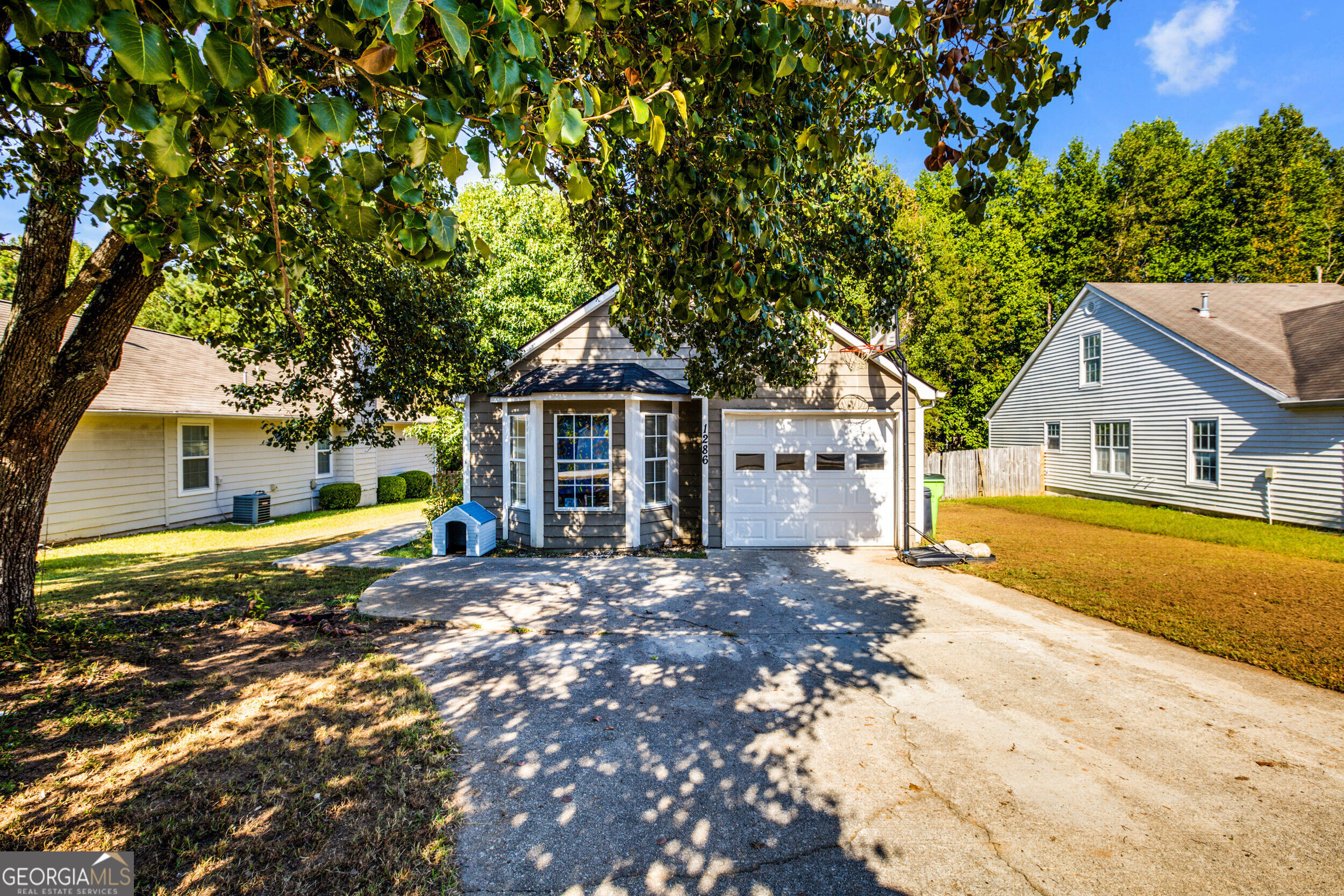1286 Waterton Trl — photo