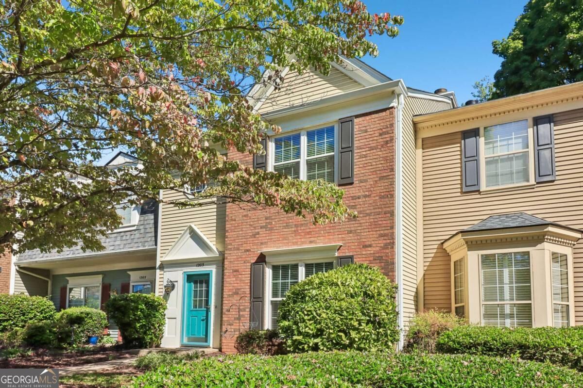 1203 Morningside Park Dr — photo