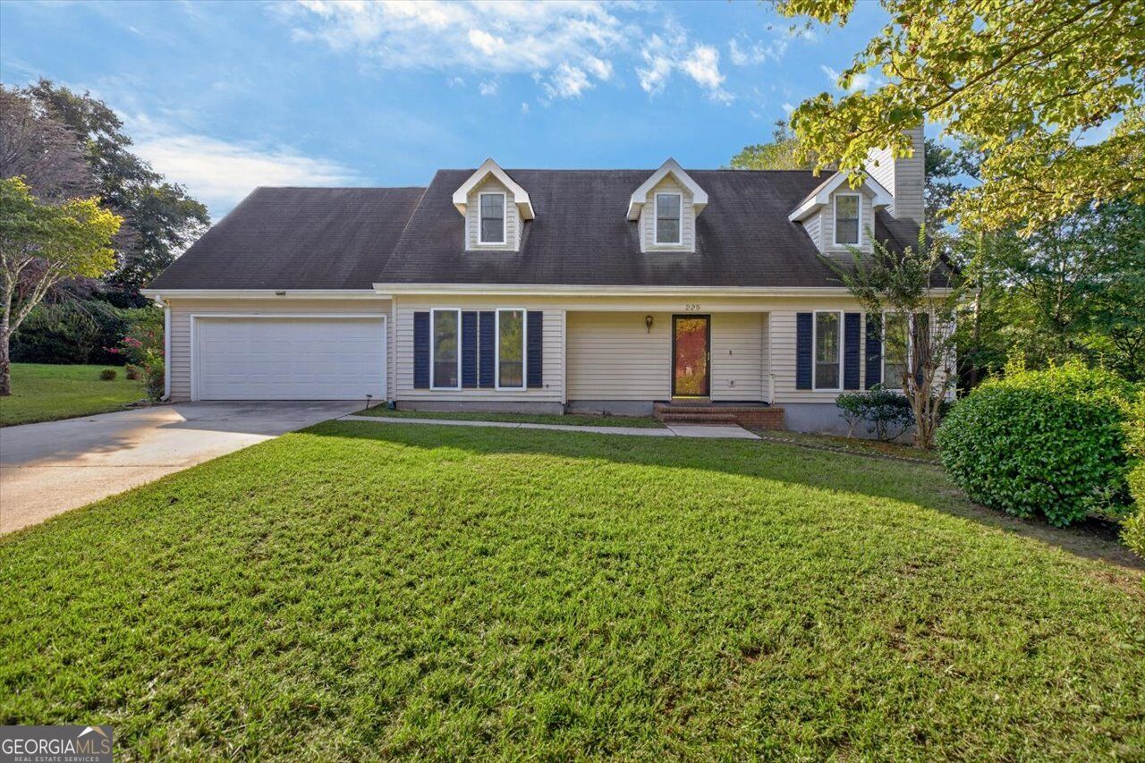 225 Blue Ridge Ln — photo