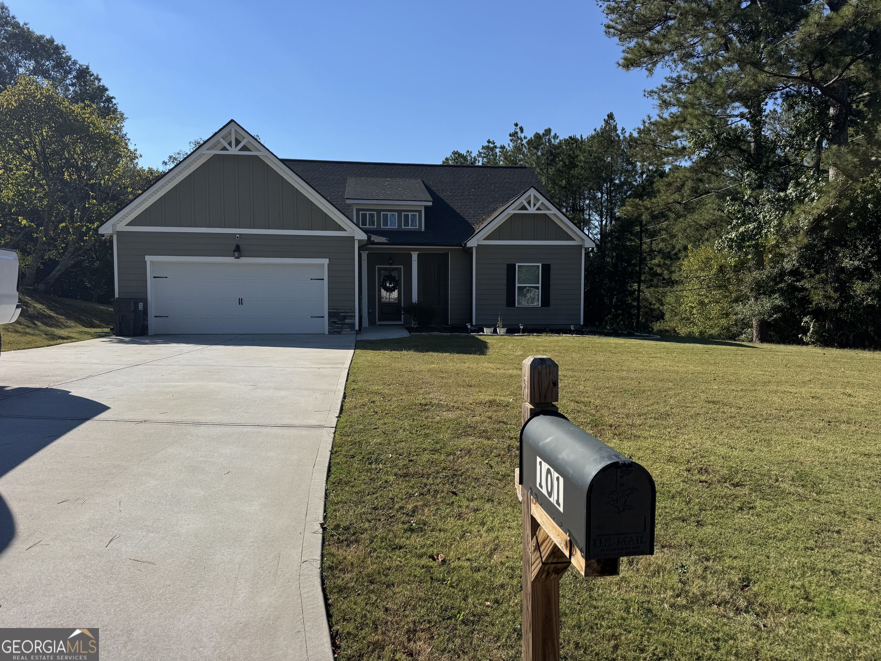 101 Holtz Dr — photo