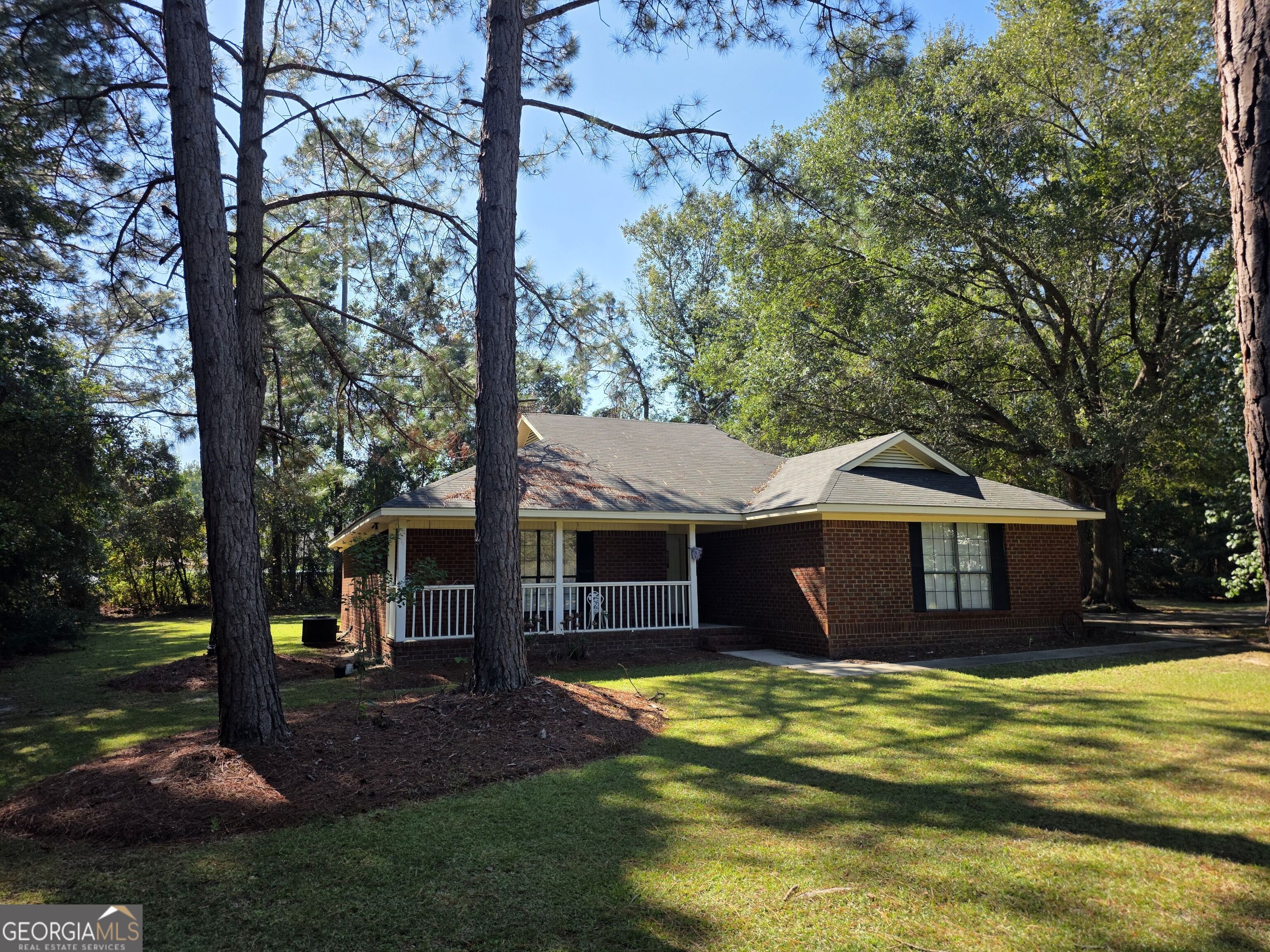 615 Depot Dr — photo