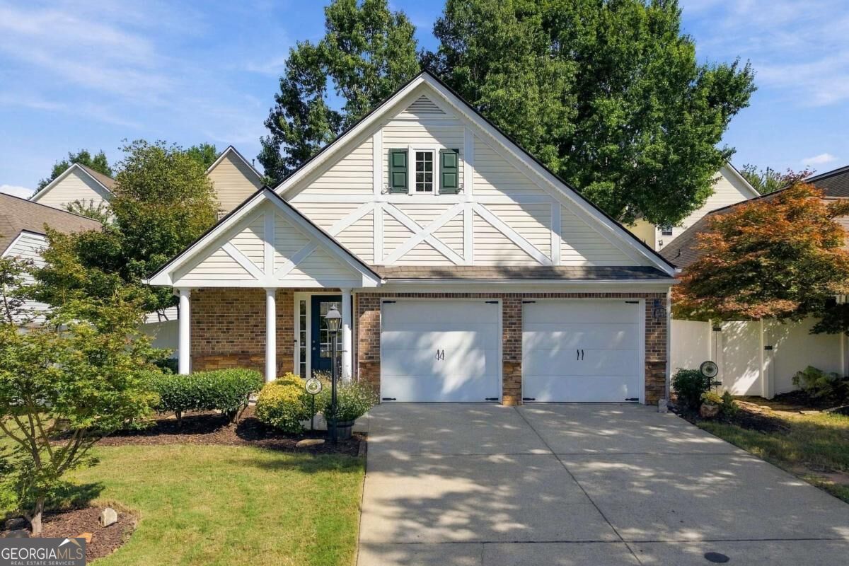 2550 Cottage View Way — photo