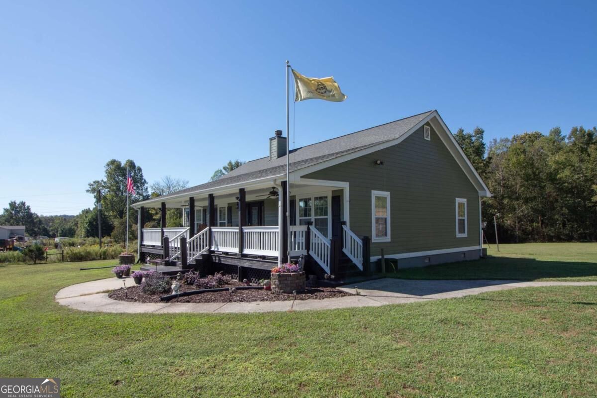 582 E County Line Rd — photo