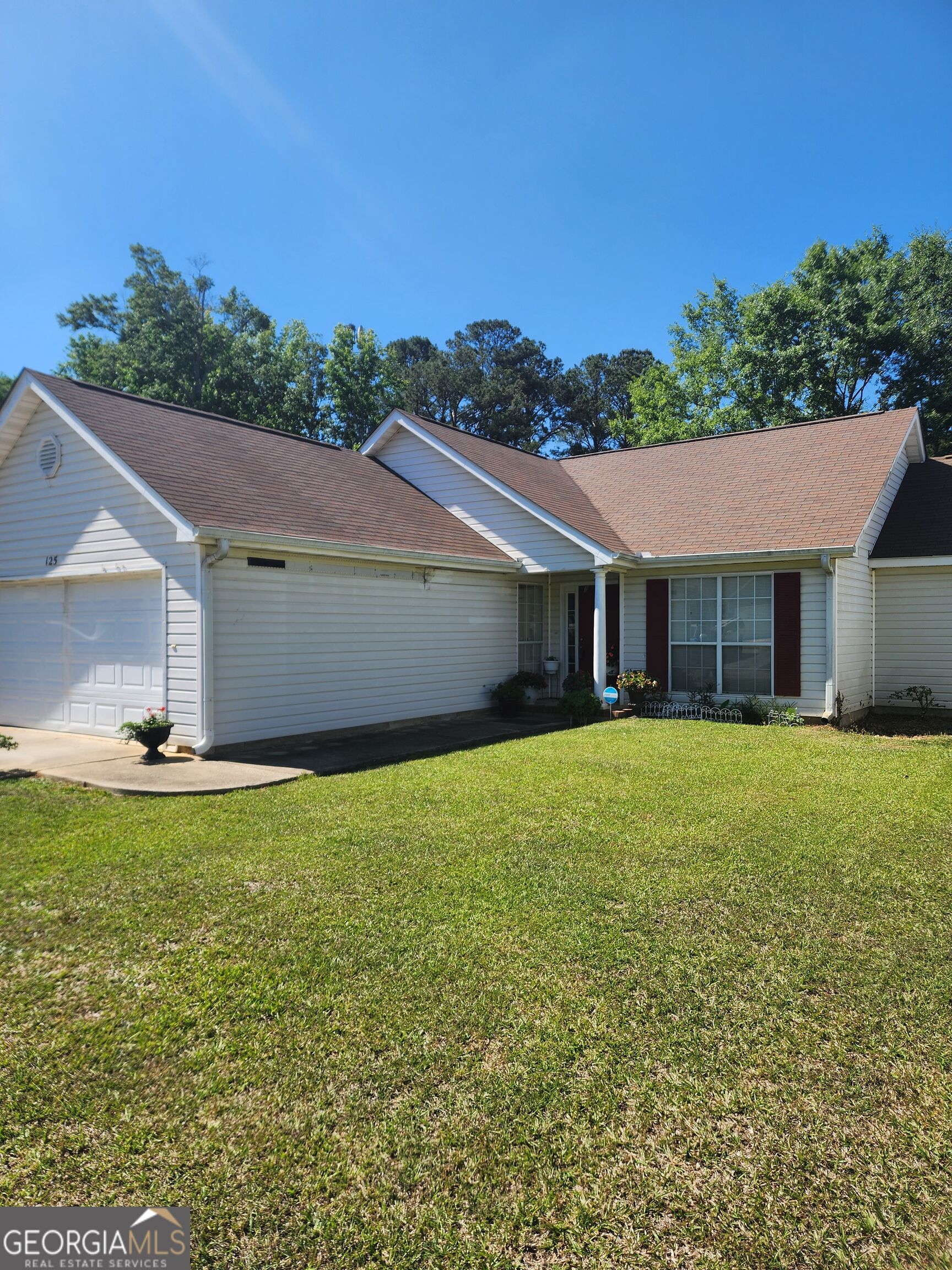 125 Crest Mont Dr — photo