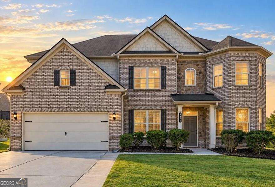 5470 Mirror Lake Dr — photo