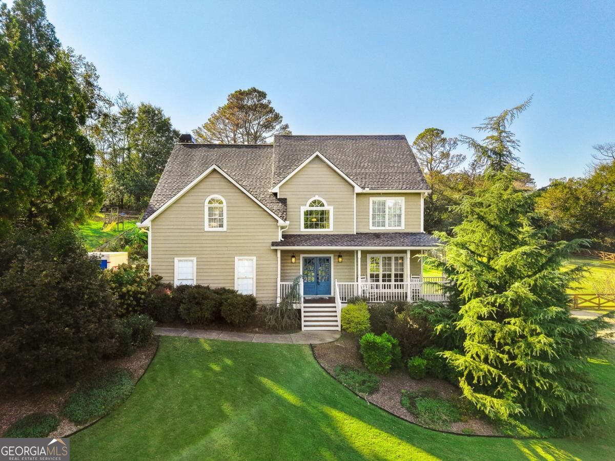 4255 Fairfax Dr — photo