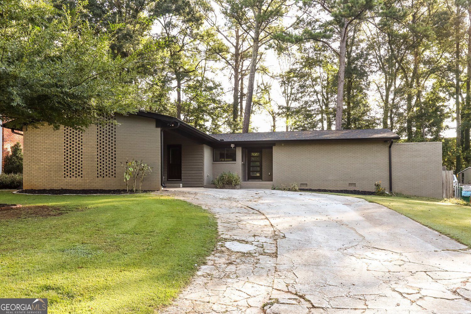 1389 Sanden Ferry Drive, Decatur, GA 30033 — photo 2