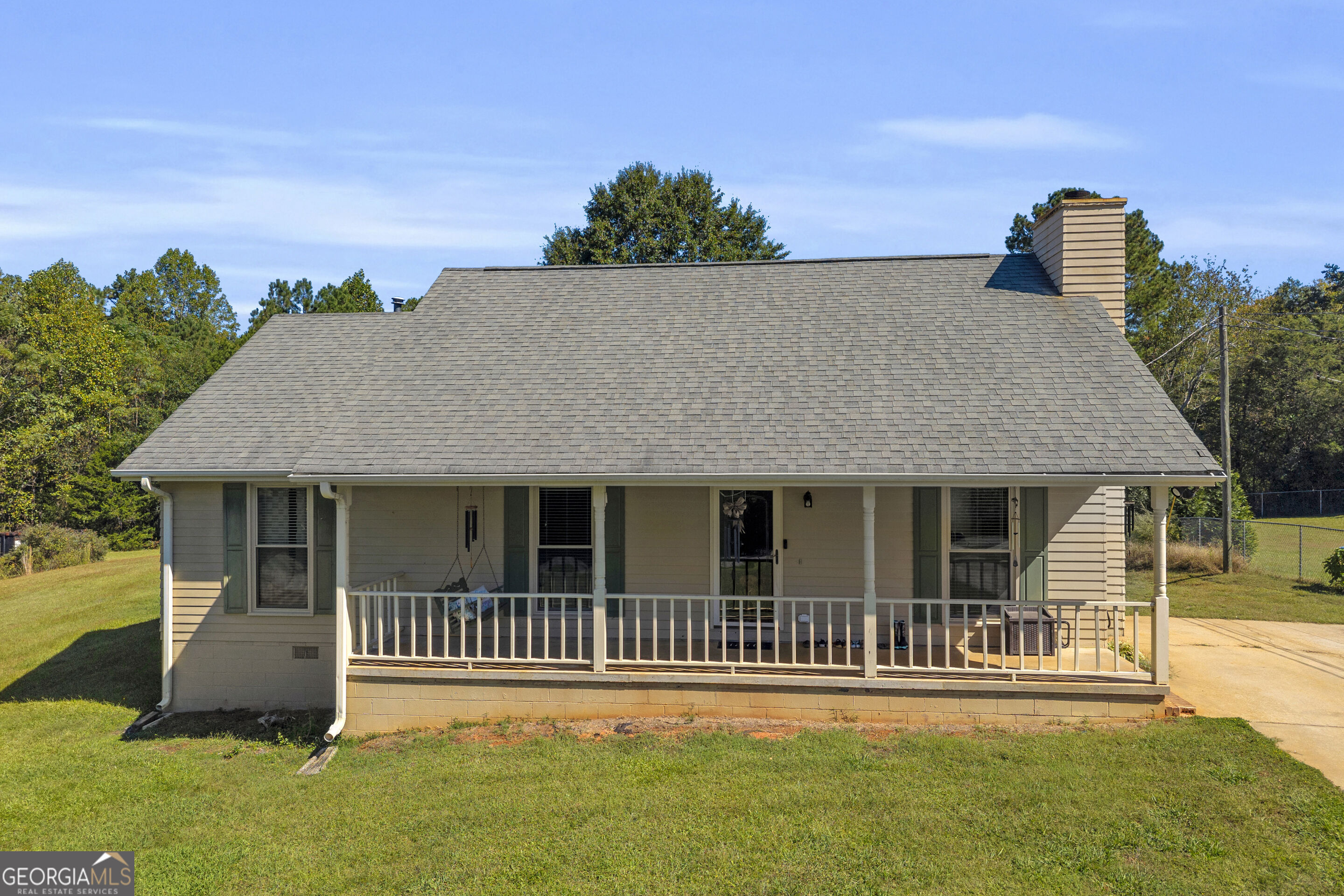 64 White Valley Dr — photo