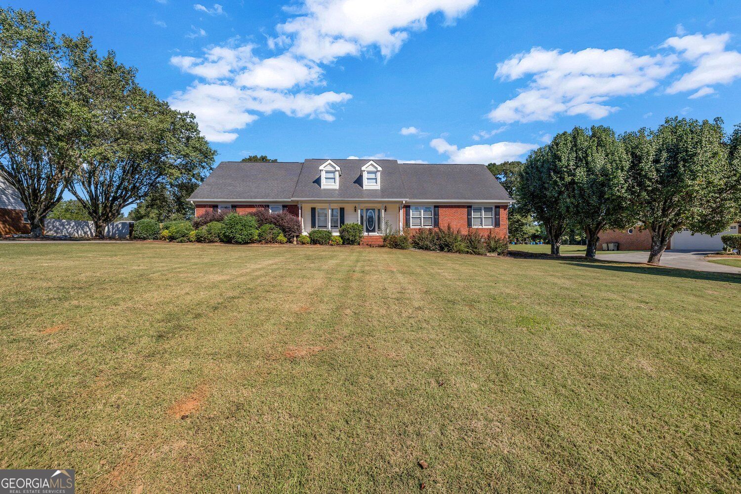 419 Freedom Dr — photo