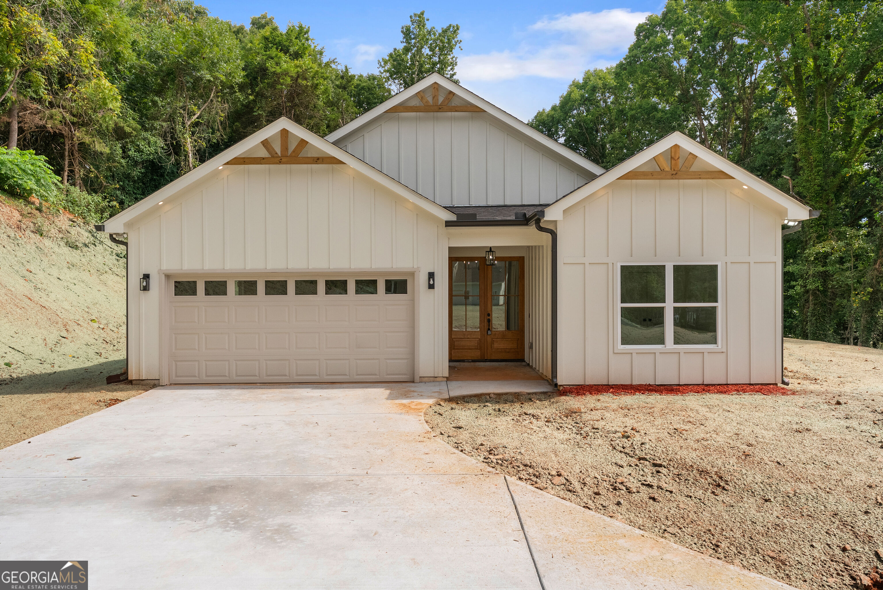 4635 Perry Rd — photo