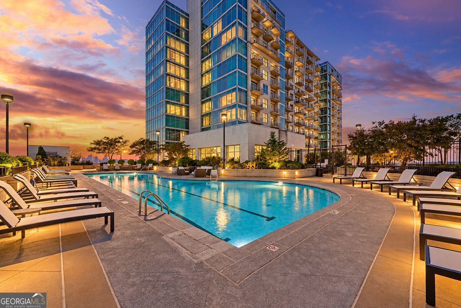 250 Pharr Rd NE Unit 413 — photo