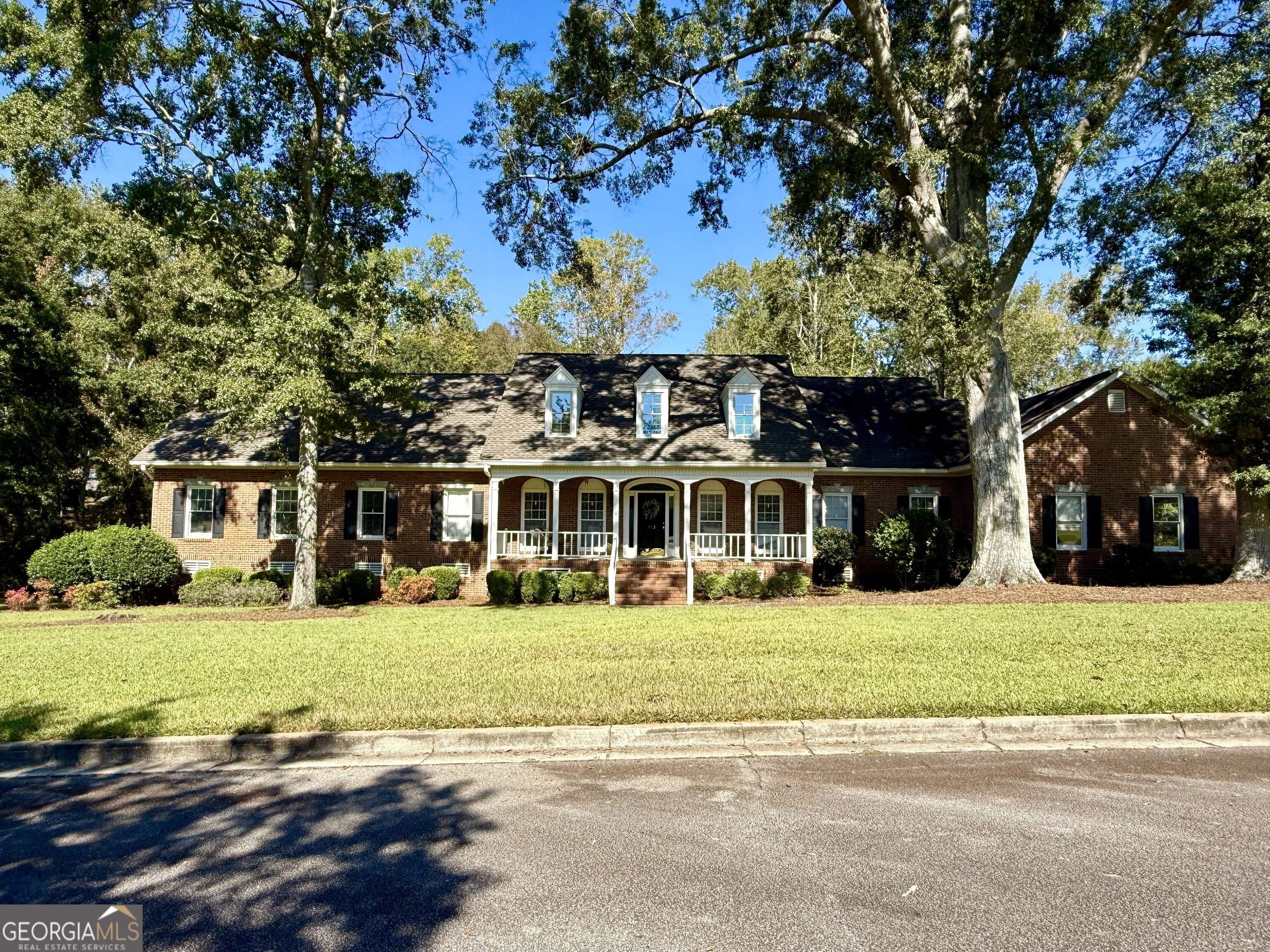 112 Everest Dr — photo