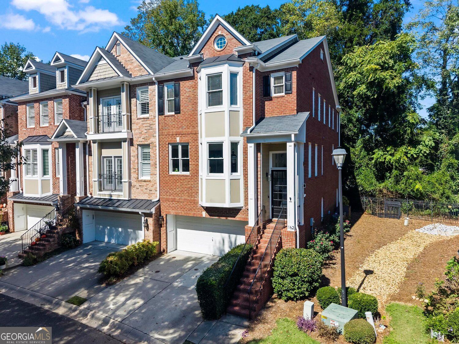 162 McLaren Gates Dr — photo